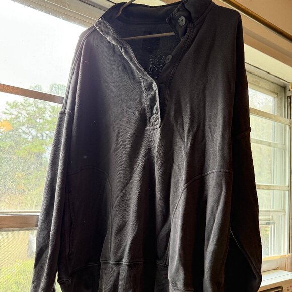 Grey Sweatshirt - Picture 1 of 2